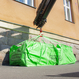 Sekalainen romu suursäkissä